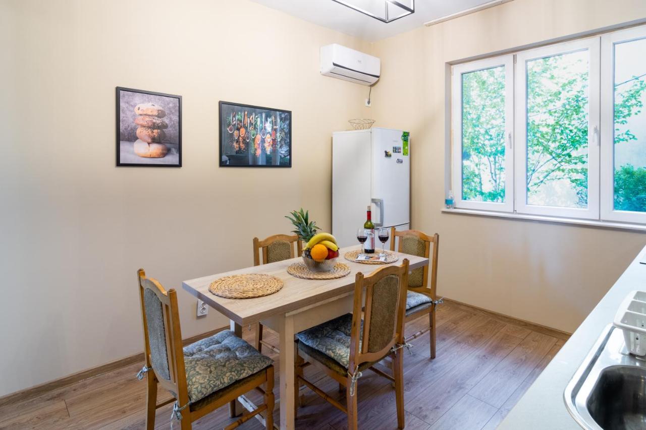 Madrid 2Bdr W Free Parking Near Metro, Serdika Mall Sofia Bagian luar foto