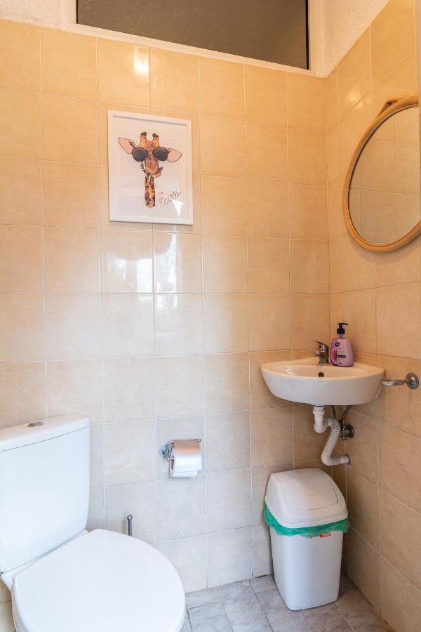 Madrid 2Bdr W Free Parking Near Metro, Serdika Mall Sofia Bagian luar foto